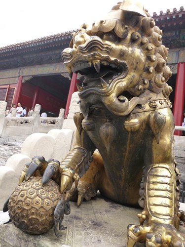 北京の故宮博物院(紫禁城)の獅子の像
