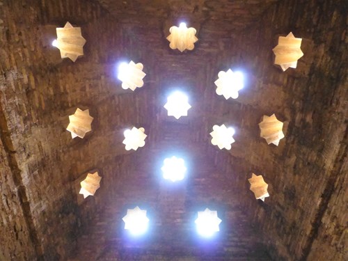 アルハンブラ宮殿のサンタマリア教会の天井