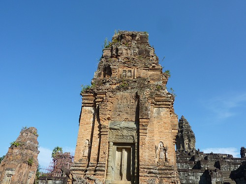 カンボジア・ロリュオス遺跡群のバコン