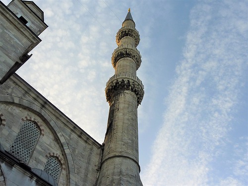 トルコ・イスタンブールにあるスルタンアフメト・モスクに付属しているミナーレ