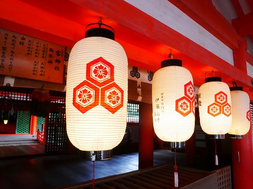 厳島神社の提灯