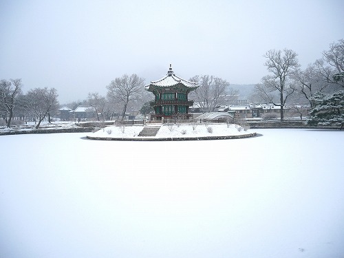 景福宮の香遠亭（冬）