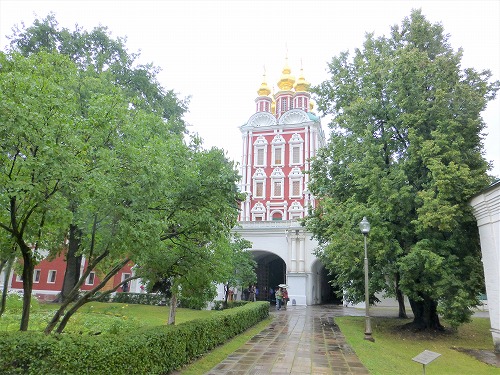 ロシア・モスクワにあるノヴォデヴィチ女子修道院のポクロフスカヤ教会