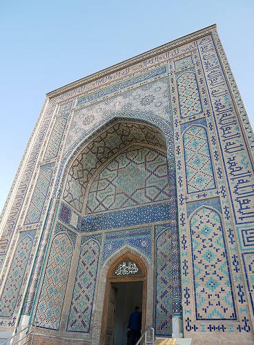 シャーヒズィンダ廟群のダルヴォザ・ハナ