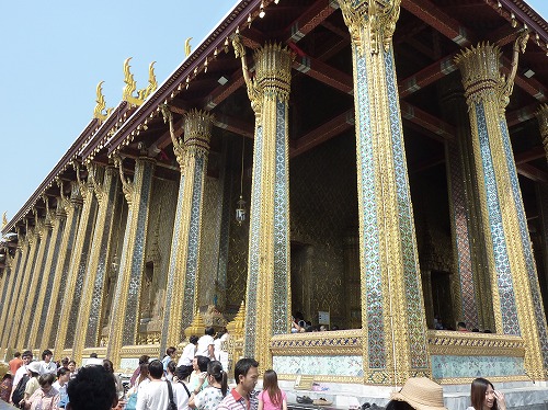 タイ・バンコクのワットプラケオの本堂